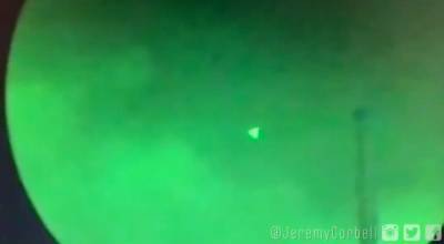 Над американским эсминцем засняли треугольные НЛО: видео
