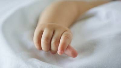 В Кривом Роге мать придавила младенца во сне: ребенок умер