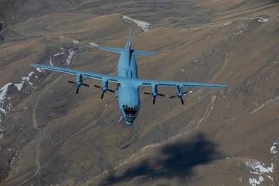 Военно-транспортная авиация отработала условное десантирование в горах