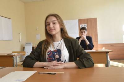 Московские девятиклассники в субботу написали тренировочный экзамен по математике