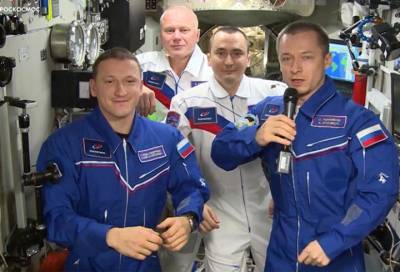 Экипаж МКС обратился к россиянам в День космонавтики