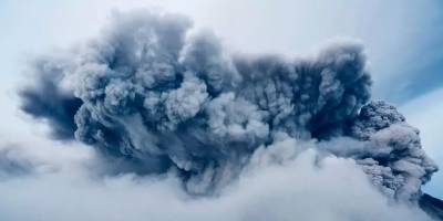 Толстый слой вулканического пепла покрыл остров Сент-Винсент