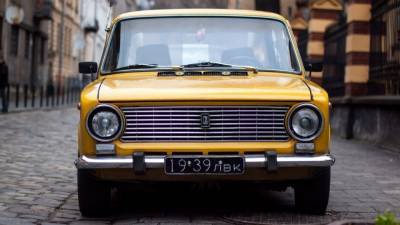 Российские эксперты назвали автомобили времен СССР стоимостью до 6 тыс. рублей