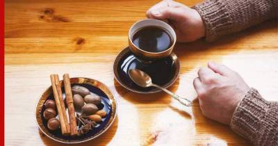 Кофе способен побороть болезни Альцгеймера и Паркинсона, заявила диетолог