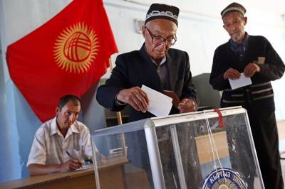 Наблюдатели признали референдум по изменению Конституции Киргизии