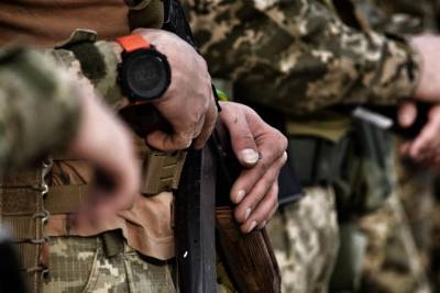 На Донбассе за сутки 5 обстрелов из гранатометов и пулеметов