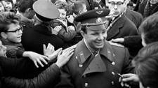 "Мы смотрели на Гагарина, как на Бога!" - воспоминания о встрече с первым космонавтом
