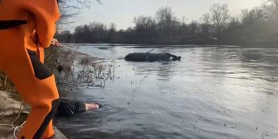 Трагедия на реке Ворскла под Полтавой - лодка с тремя людьми перекинулась, спасатели нашли два тела - ТЕЛЕГРАФ
