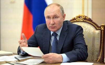 Путин поручил к 1 мая подготовить список проектов для инвестиций денег ФНБ
