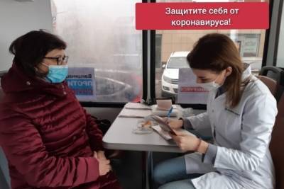 23 человека сделали прививку на фестивале в Волжске