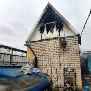 В Запорожском районе сгорел дом. Фото