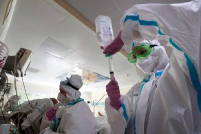 В России выявлено за сутки 8 320 новых заразившихся коронавирусом