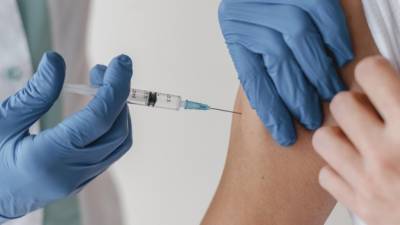 Шокирующее видео о последствиях прививок от COVID оказались фейками
