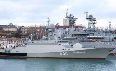 Корабли Черноморского флота провели стрельбы по условному противнику