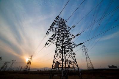 Цены будут расти: эксперт о последствиях отказа Прибалтики от импорта электричества