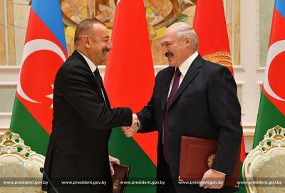 Лукашенко улетит в Азербайджан