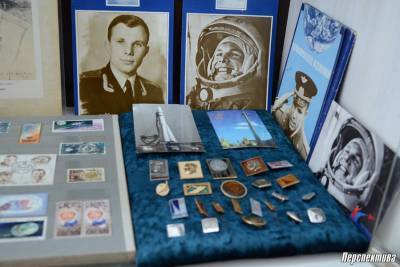 Около 750 предметов, уникальные снимки и книга с автографом. Выставка к 60-летию со дня первого полета человека в космос проходит в Гродно
