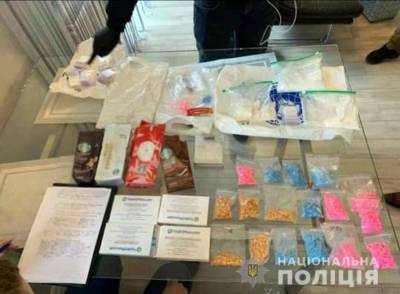 В Киеве разоблачили наркодельцов с товаром на одиннадцать миллионов гривен