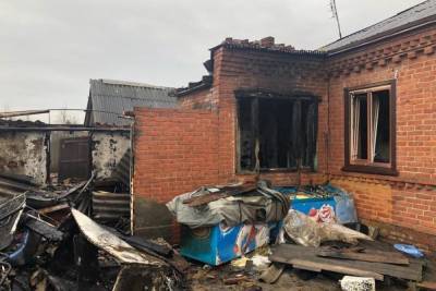 На Кубани погиб в пожаре пенсионер: его пыталась спасти дочь, но не смогла