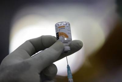 В Украине началась вакцинация китайской COVID-прививкой Sinovac