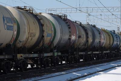 В Челябинской области грузовой поезд насмерть сбил нетрезвого мужчину