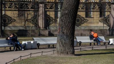 Во вторник после просушки откроют 13 парков и скверов Петербурга