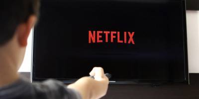 Netflix начал заказывать съемки сериалов у российских продюсеров