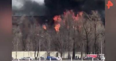 Командир отделения части погиб при пожаре на "Невской мануфактуре"