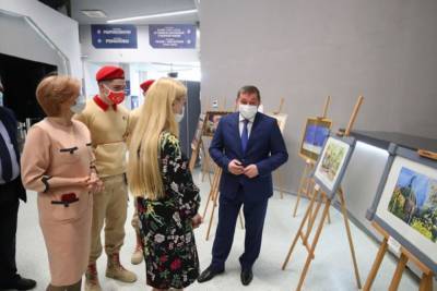 Губернатор встретился с молодыми активистами Волгоградской области