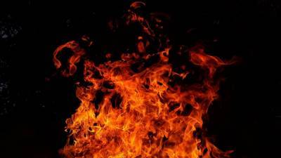 В пожаре на «Невской мануфактуре» погиб пожарный