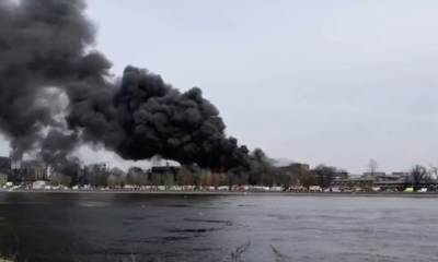 В Санкт-Петербурге загорелась фабрика: пожару присвоен высший ранг сложности