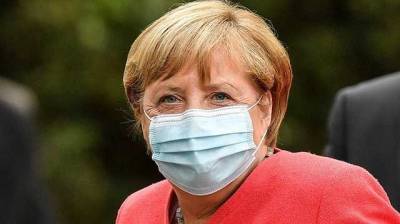 Меркель скасувала запис на щеплення від коронавірусу — Bild