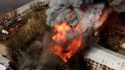 Один человек погиб при пожаре в Невской мануфактуре