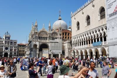 Италия назвала условия для въезда туристов