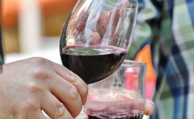 Ученые выяснили, полезно ли вино для здоровья