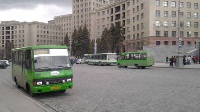 Харьков в красной зоне: маршрутчики из-за массовых штрафов сходят с рейсов