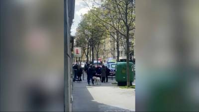 В Париже произошла смертельная стрельба: нападавший скрылся на скутере