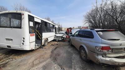 В Рязани столкнулись 12 автомобилей