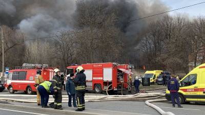 Правоохранители возбудили дело по факту пожара на предприятии "Невская мануфактура"