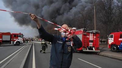 Второй пожарный погиб при тушении огня в «Невской мануфактуре»