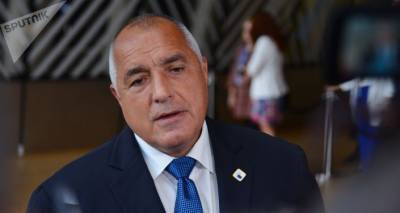 Pfizer "выкручивает руки" европейцам: премьер - министр Болгарии