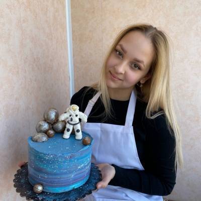 Школьница из Касимова испекла космический торт