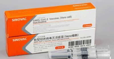 Китайскую COVID-вакцину начали отправлять по Украине
