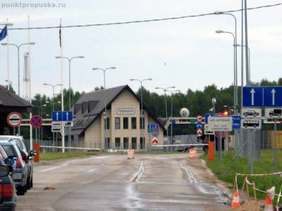 Три десятка латвийских таможенников задержали за коррупцию