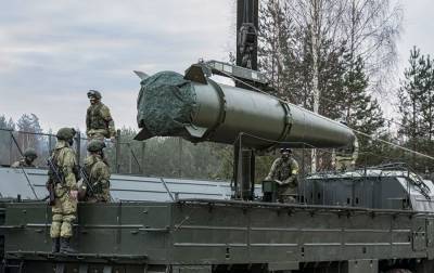 Появилось видео с масштабным лагерем российских войск возле границ Украины