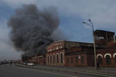 После гибели пожарного в «Невской мануфактуре» заведено уголовное дело