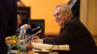 Президент Чехии поручил вице-премьеру Гамачеку временно возглавить МИД