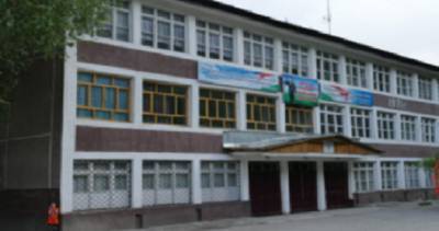 В бадахшанской школе №7 отметили 100-летие заслуженного учителя Шохджона Шонаврузова