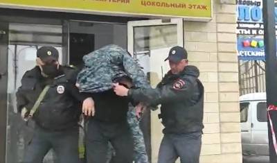 В магазине Владикавказа освободили 11 заложников