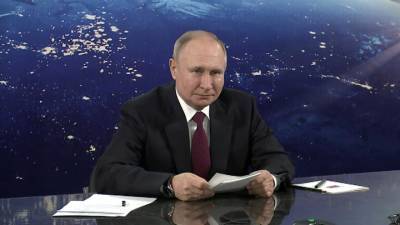 Путин: срок исполнения задач в космосе стоит уточнить